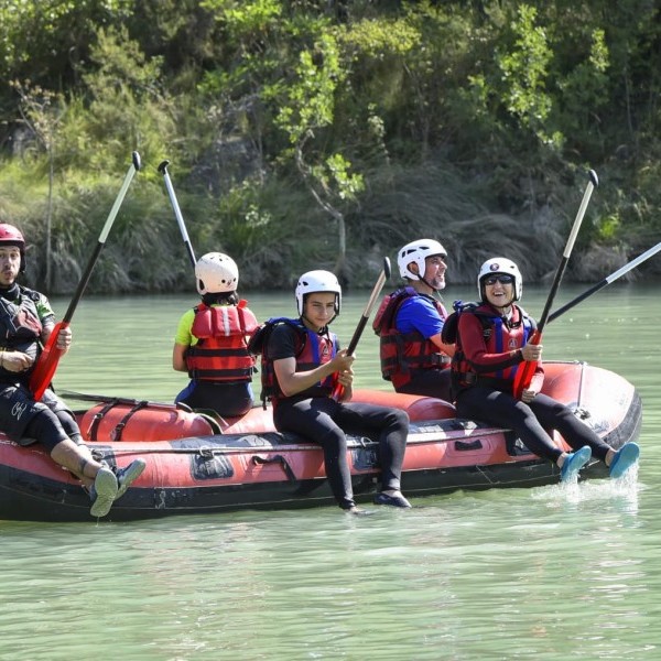 Vacaciones de aventura y multiaventura para familias con niños en Huesca