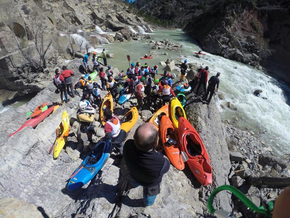 kayak en el río Gallego