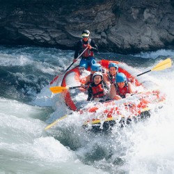 Array
(
    [id] => 1308
    [id_producto] => 36
    [imagen] => 1308_rafting-barrancos.jpg
    [orden] => 3
)
