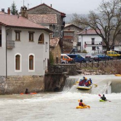 Array
(
    [id] => 842
    [id_producto] => 8
    [imagen] => 8-5_rafting-valle-de-roncal.jpg
    [orden] => 3
)
